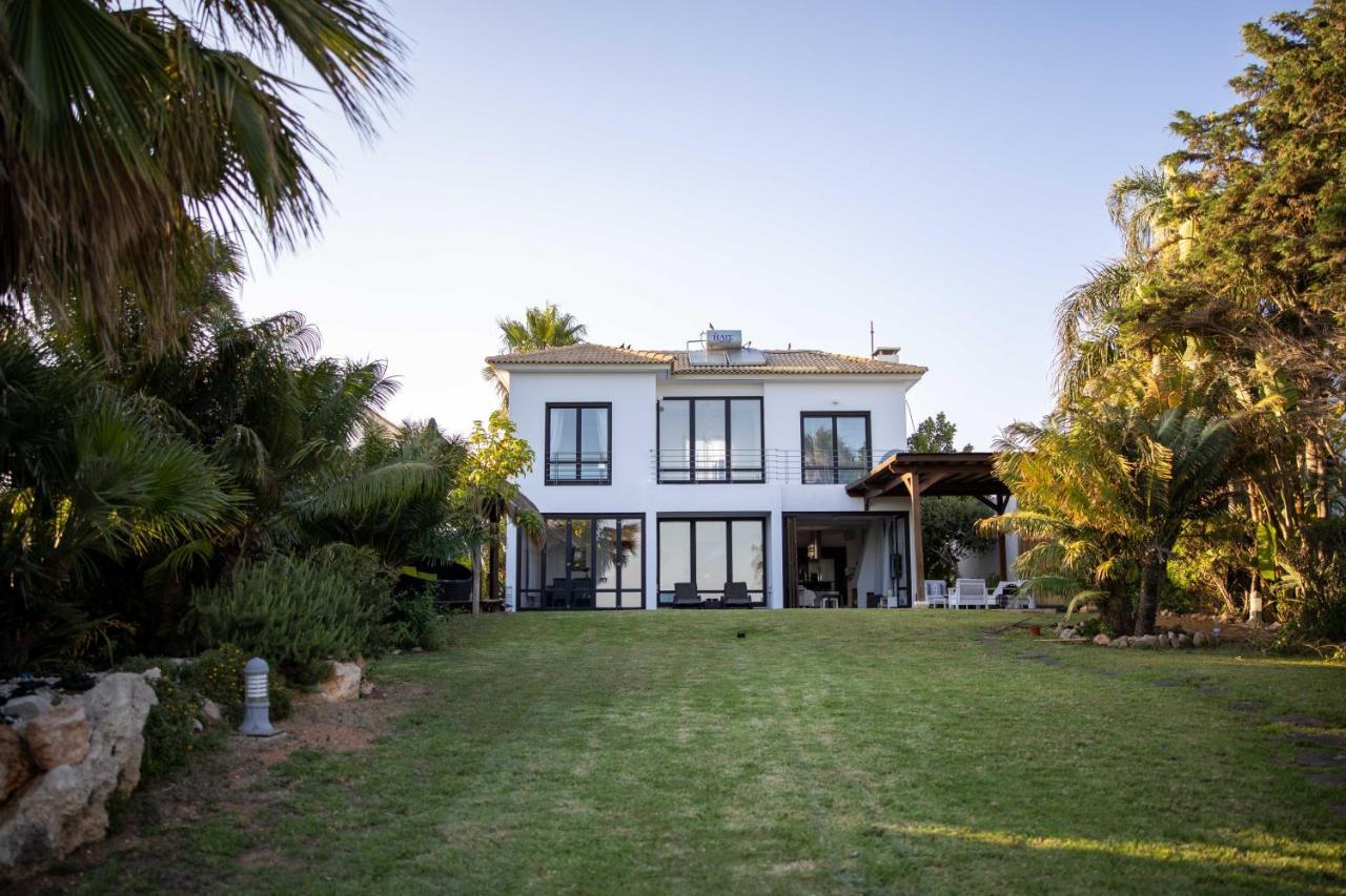 Balinese Villa Aya Napa Dış mekan fotoğraf