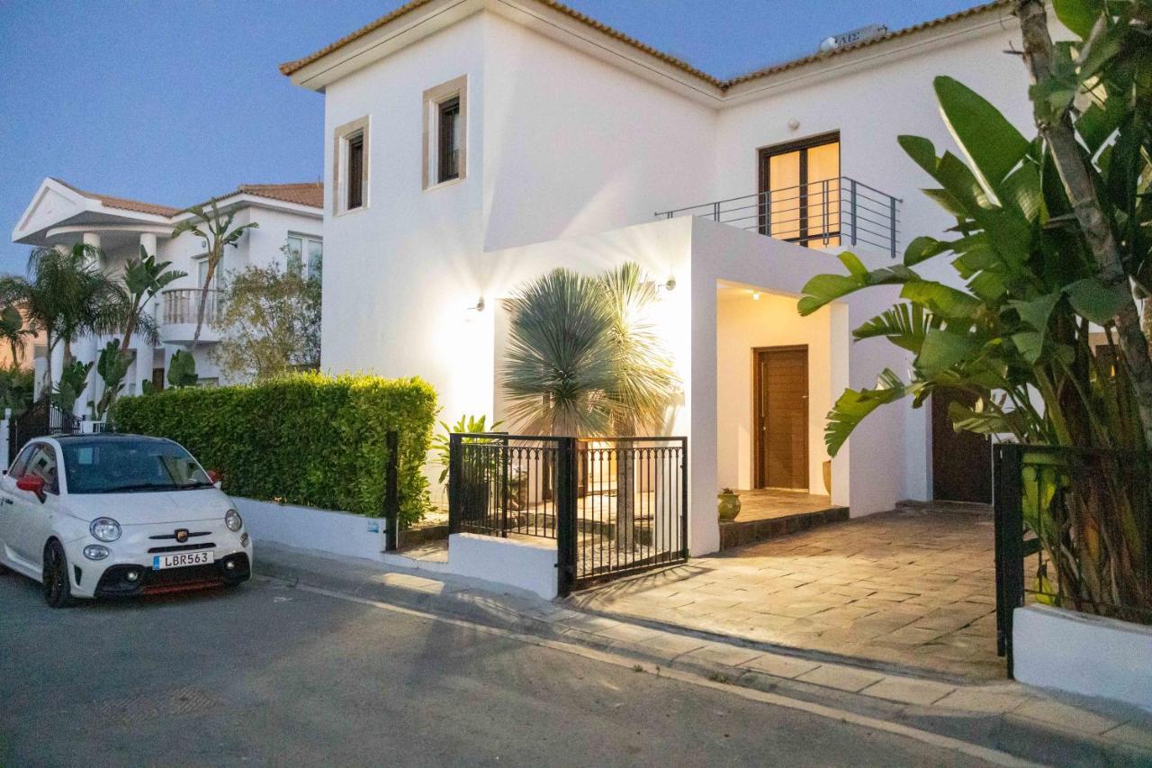 Balinese Villa Aya Napa Dış mekan fotoğraf